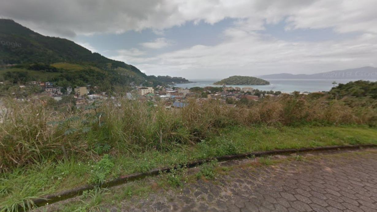 TERRENO COM 566,30M² NO LOTEAMENTO JARDIM BALNEÁRIO JACAREÍ, CONCEIÇÃO DE JACAREÍ, MANGARATIBA / RJ