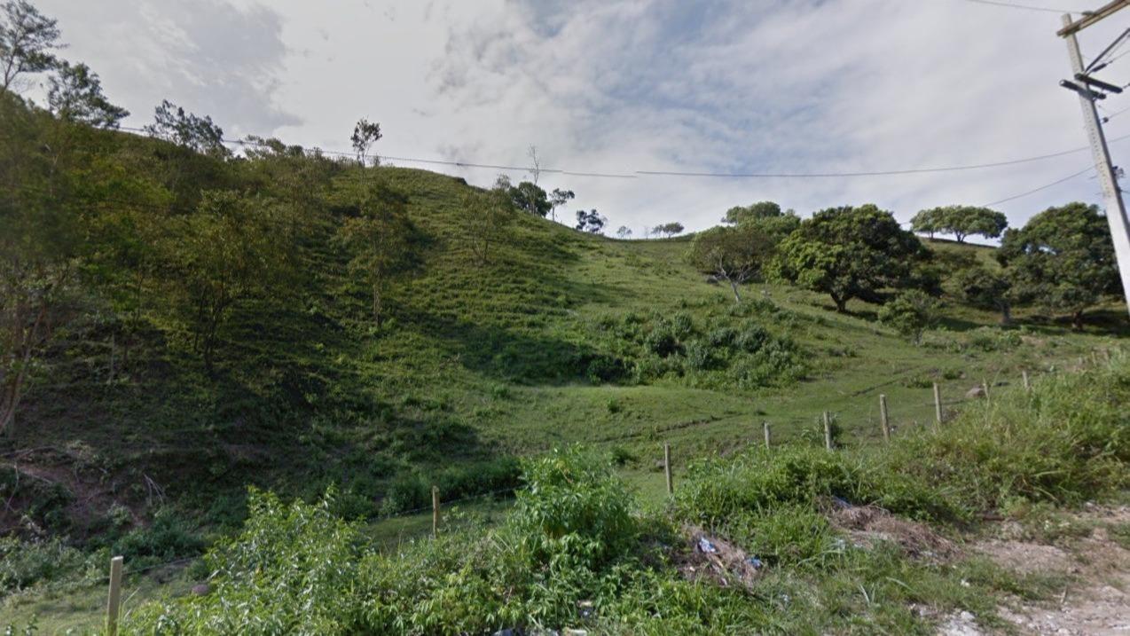 ÁREA DE TERRAS COM 139.025M² NA ESTRADA DO ARRASTÃO, SÃO GONÇALO / RJ