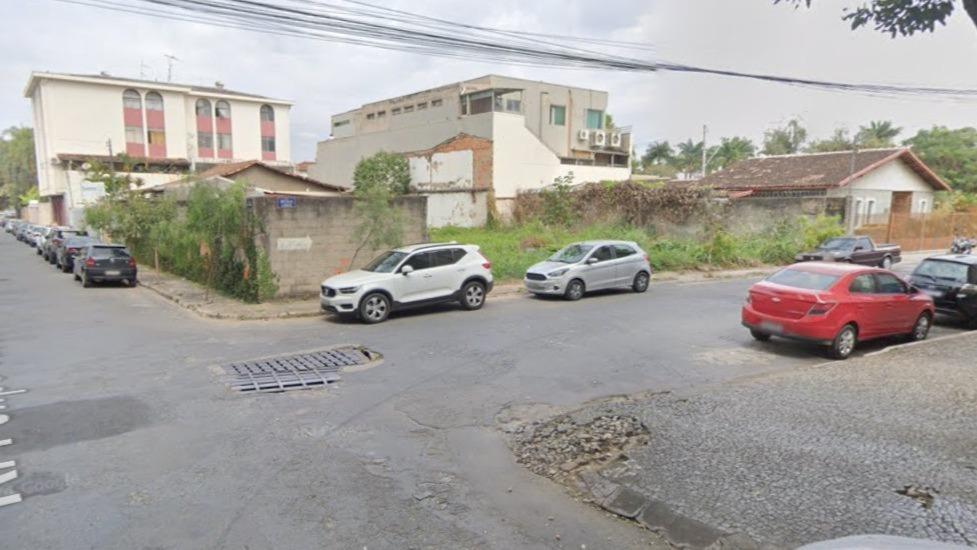 TERRENO COM 694,00M² NO CENTRO DE SETE LAGOAS / MG