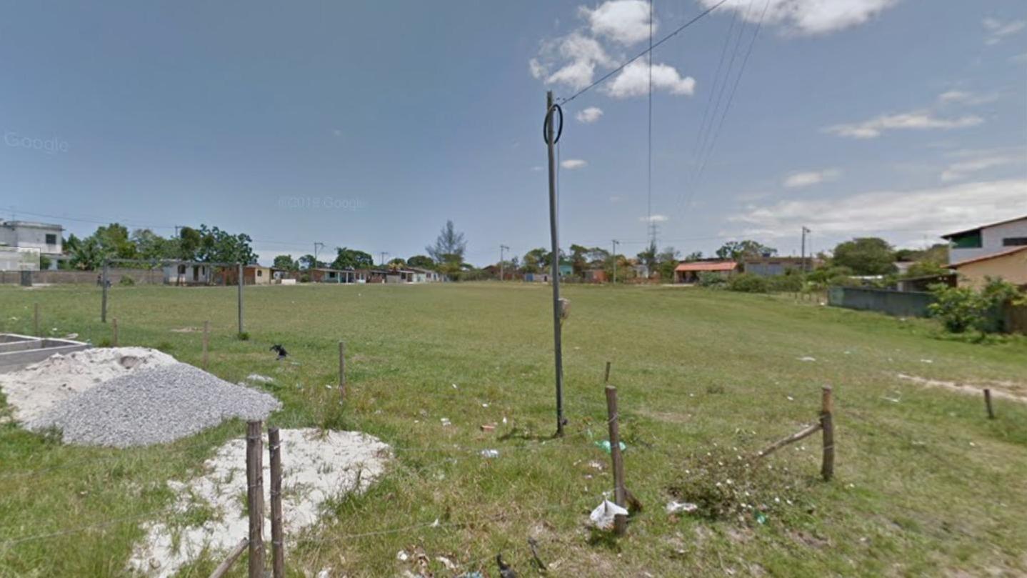 Lote de terreno com aprox. com 1.938,13m2, situado na Rua Itajubá, do loteamento Chácaras Nova Aurora, Araruama/RJ
