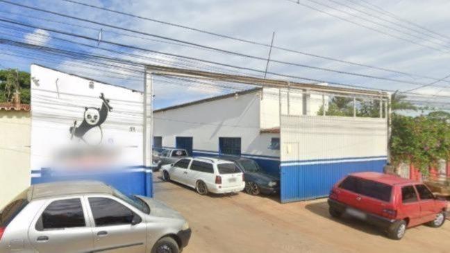 IMÓVEL COMERCIAL COM ÁREA DE 900M² NO BAIRRO CAPIM BRANCO EM UNAÍ/MG