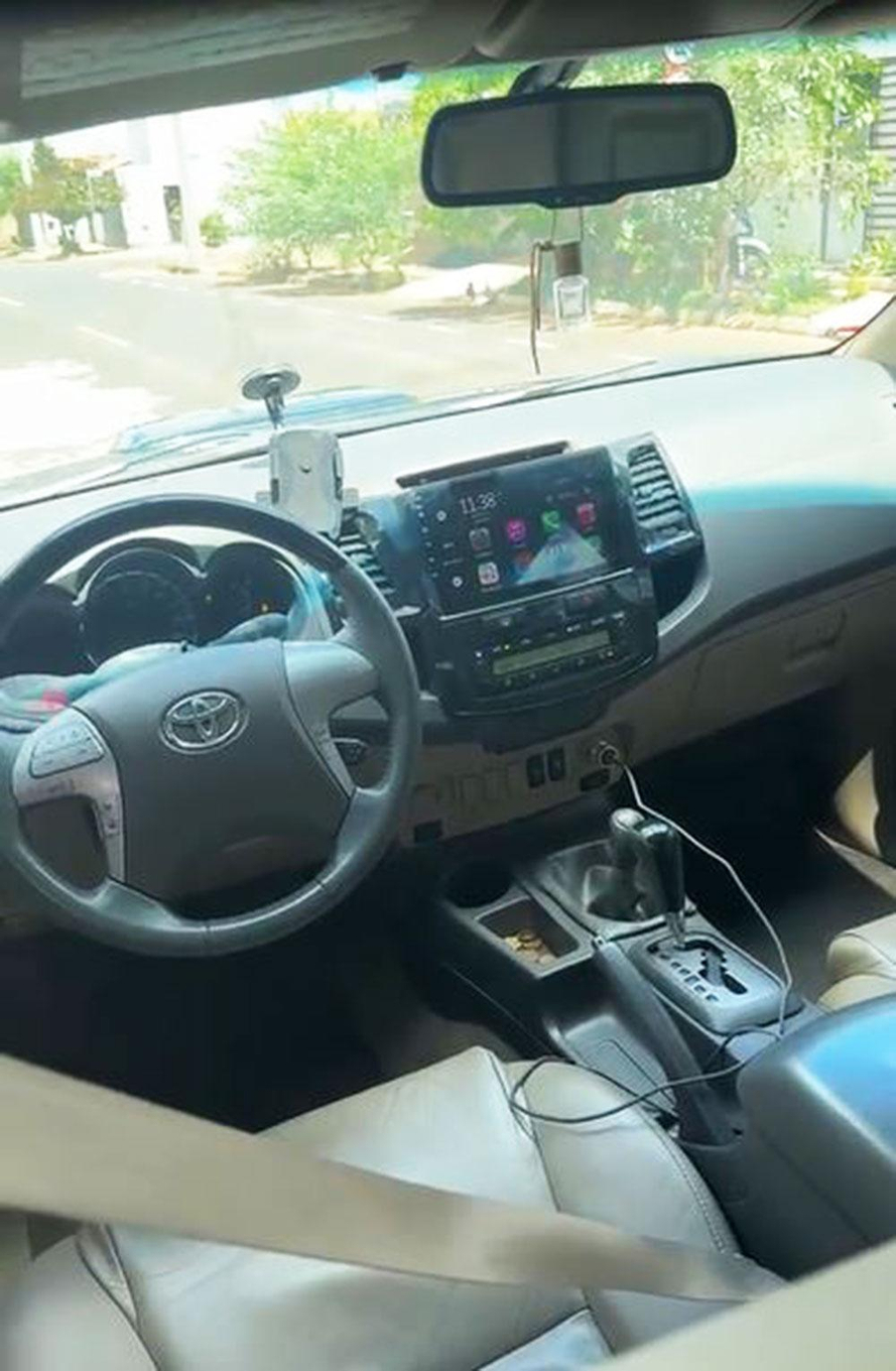 TOYOTA HILUX SW4 SRV 4X4 - ANO 2011/ 2012
