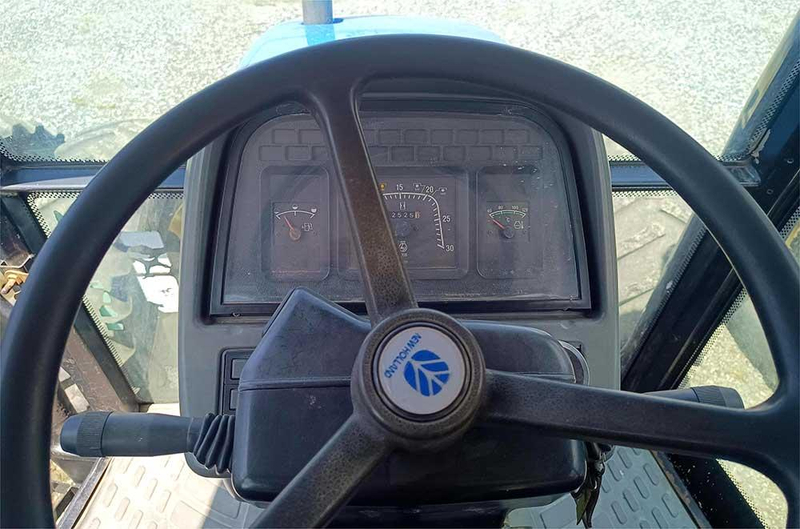 TRATOR NEW HOLLAND TS110 12X12 CABINADO - ANO 2006