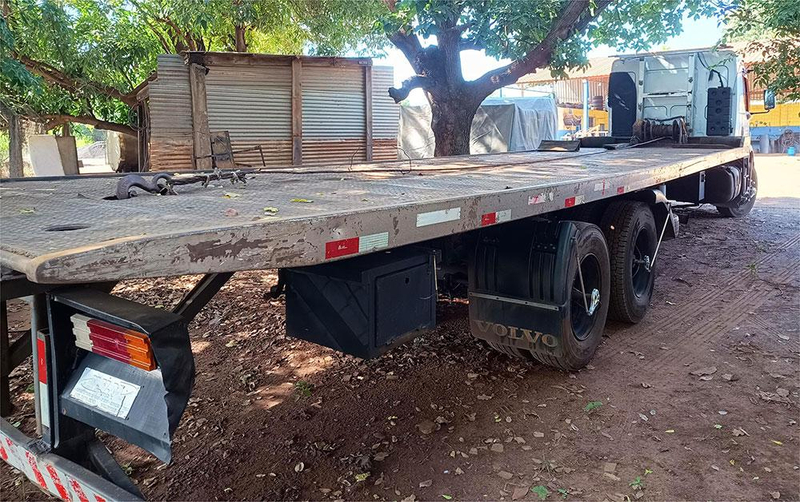 CAMINHÃO VOLVO VM 260 6X2R PRANCHA - ANO 2007/ 2008