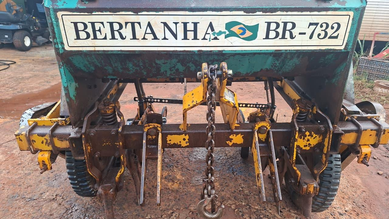 PLANTADEIRA BERTANHA BR 732 2 LINHAS - ANO 2001