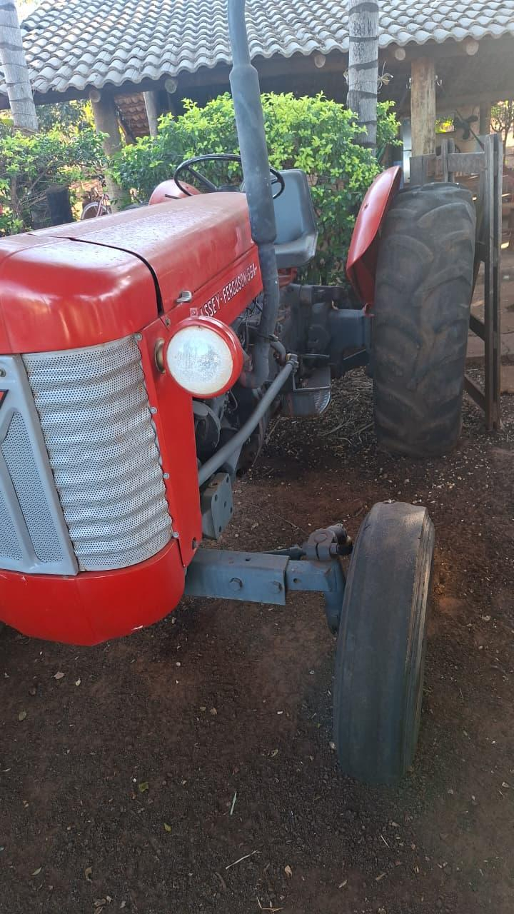 TRATOR MASSEY FERGUSON 55X - ANO 1972