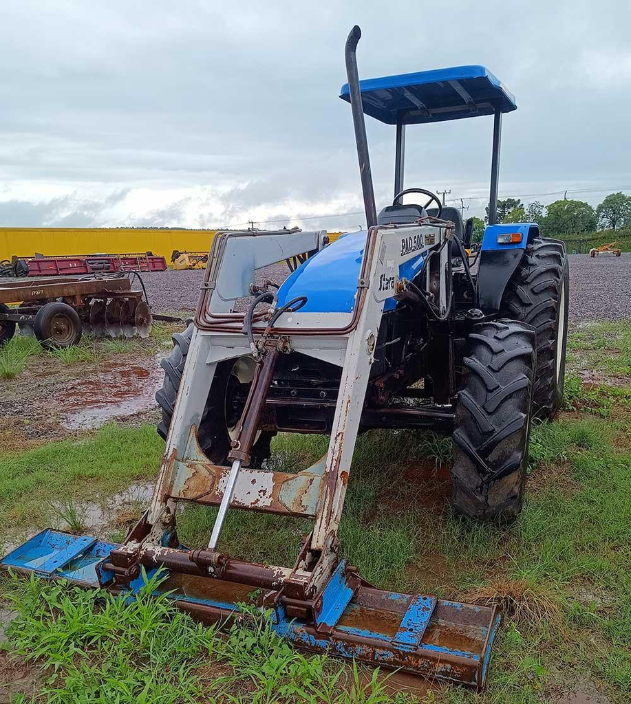 TRATOR NEW HOLLAND TL 85 C/ CONJ. FRONTAL STARA - ANO 2010