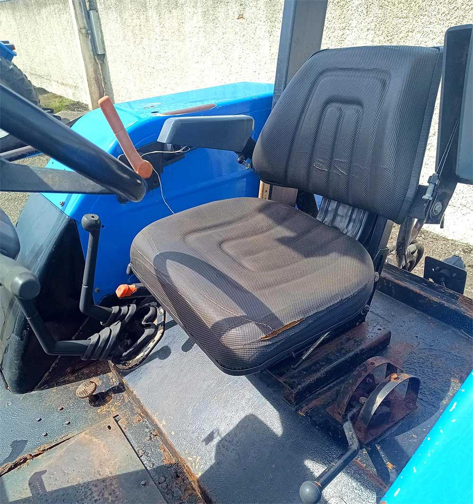 TRATOR NEW HOLLAND TL 80 4X4 C/ CONCHA AGRICULTE